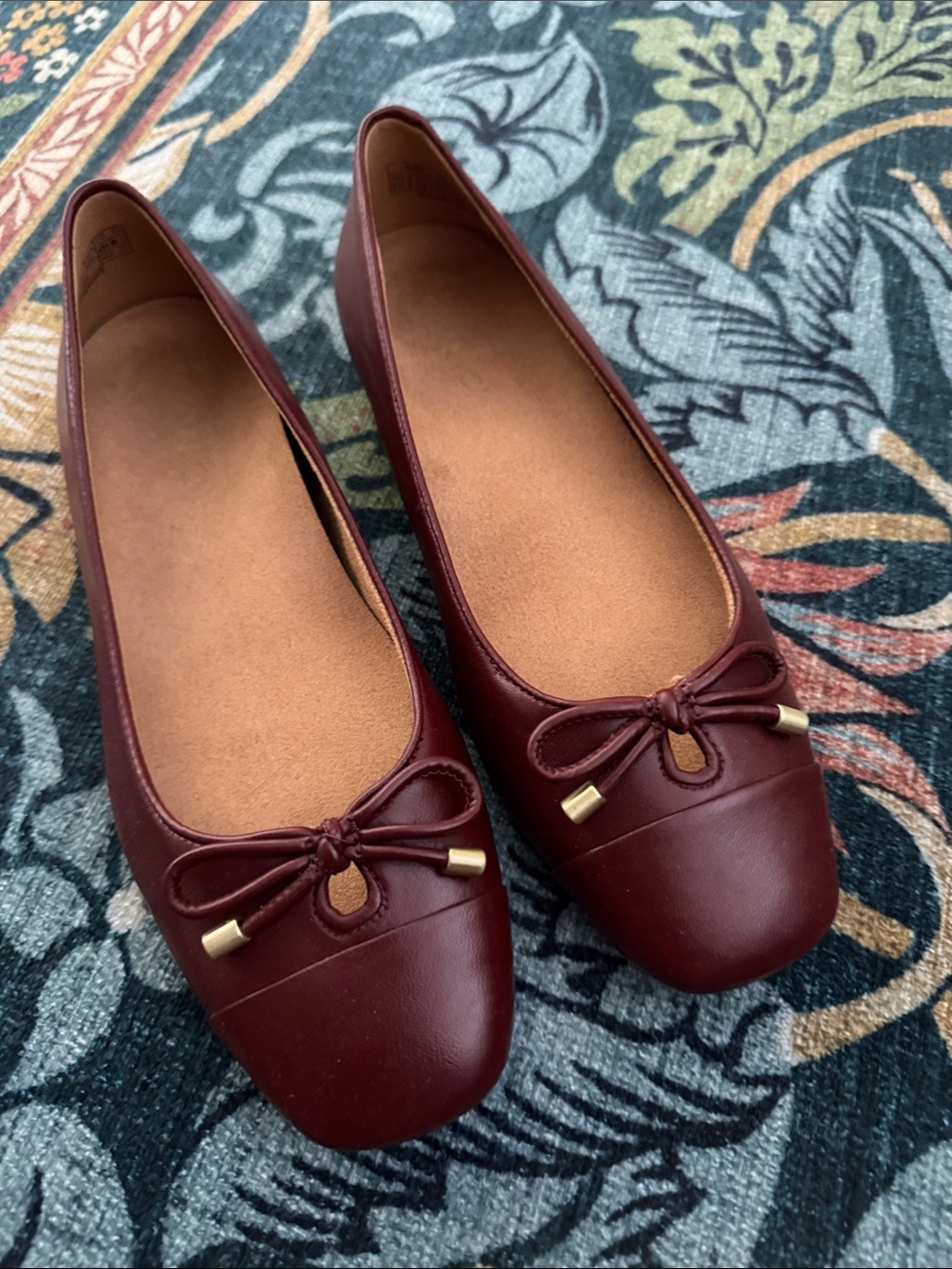 NWOT Vionic Burgundy Bow Ballet Flats 8.5 Wide